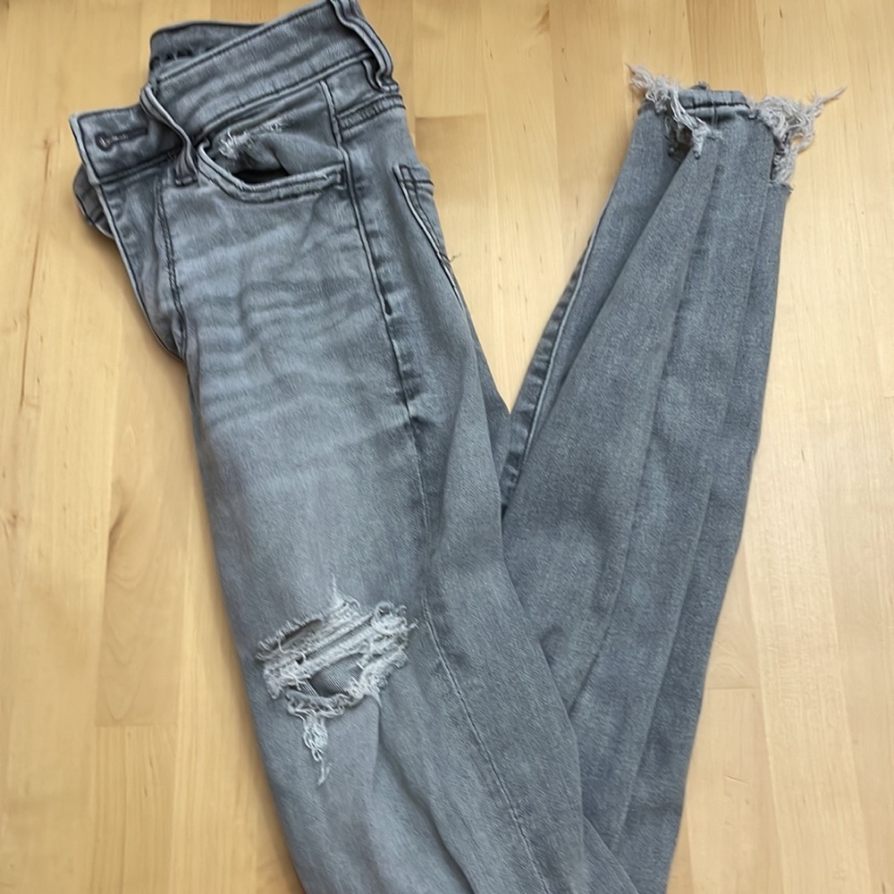 Skinny Ripped Jeans - Picture 4 of 4